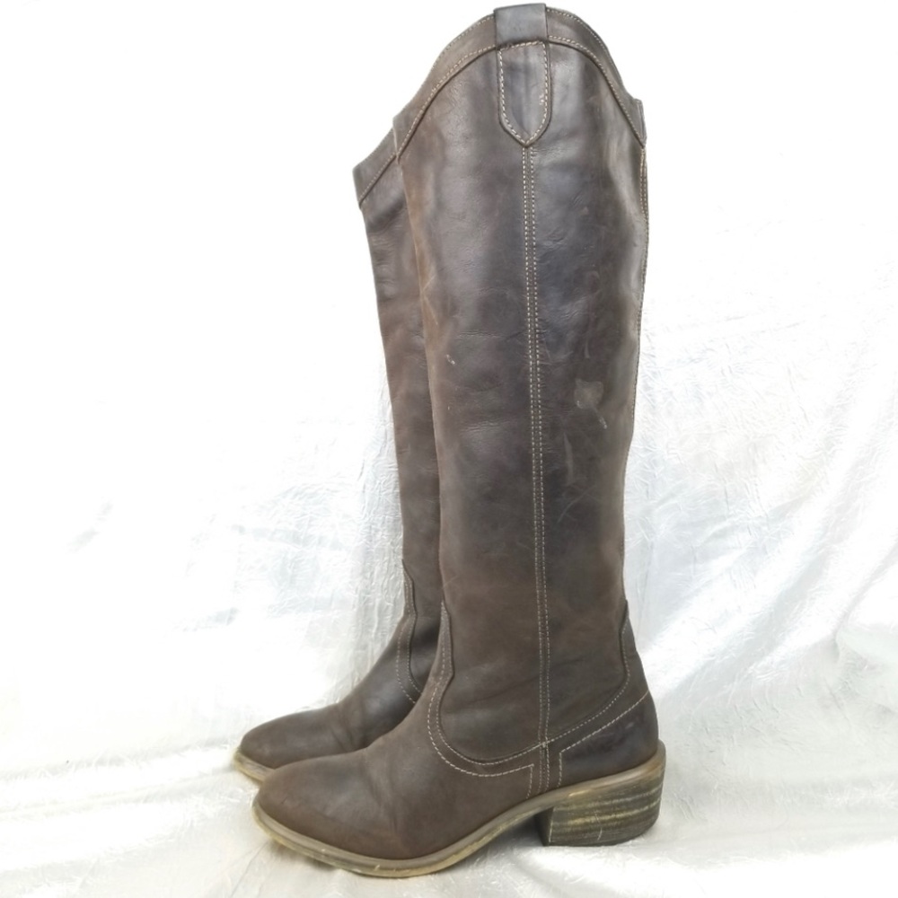 Steve Madden Mantel Cowboy Boots S: 7.5 brown distressed leather Low 2.25” heel